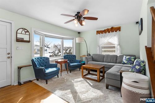 127 Tuella Ave, Elmwood Park, NJ, 07407-1337 | Card Image