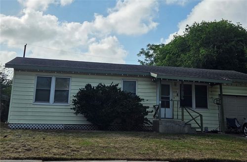 1013 Shiels Dr, Corpus Christi, TX, 78412-3551 | Card Image