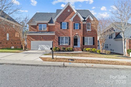 3214 Grandeur Rd, Charlotte, NC, 28269-3217 | Card Image