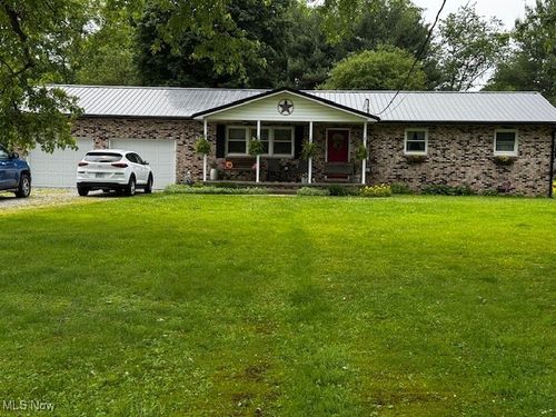 83 Locust Ave, Davisville, WV, 26142-8152 | Card Image