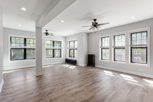 apt-3-1062 Glenlake Ave, Chicago, IL, 60660-5194 | Card Image