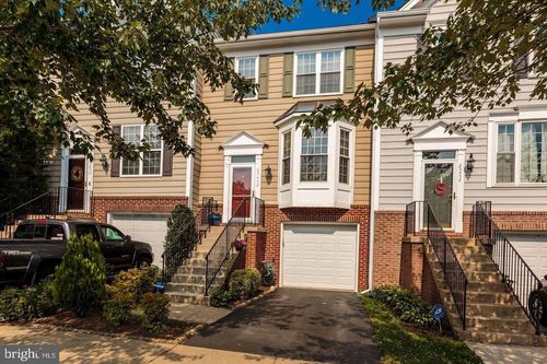 25452 Upper Clubhouse Dr, CHANTILLY, VA, 20152-5360 | Card Image