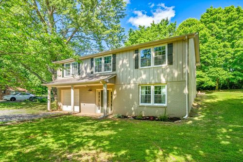 521 Rotary Hills Ct, Clarksville, TN, 37043-3905 | Card Image