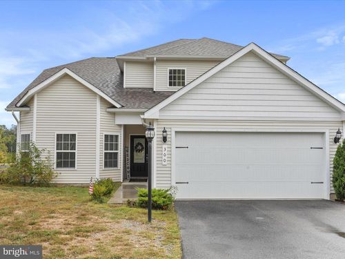 300 Headwaters Dr, FALLING WATERS, WV, 25419-1827 | Card Image