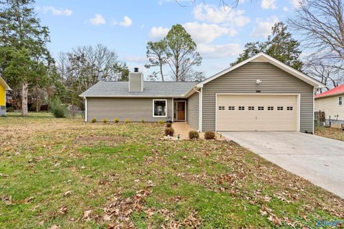 1034 Sharpsburg Drive Se, Huntsville, AL, 35803 | Card Image