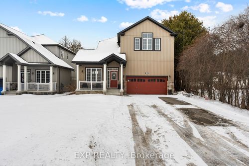 1951 Metro Rd N, Jacksons Point, ON, L0E1L0 | Card Image