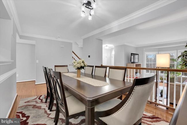 7523 Westmore Dr, Townhouse with 3 bedrooms, 4 bathrooms and null parking in SPRINGFIELD VA | Image 6