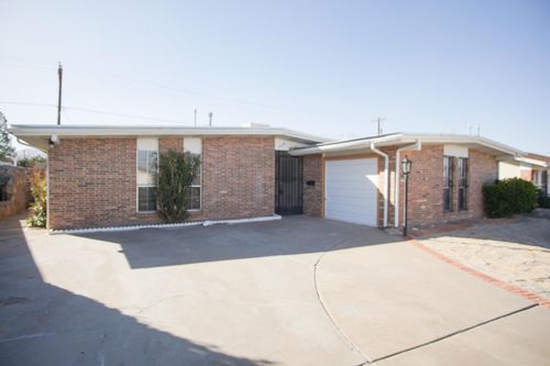 10109 Milan St, El Paso, TX, 79924-4243 | Card Image