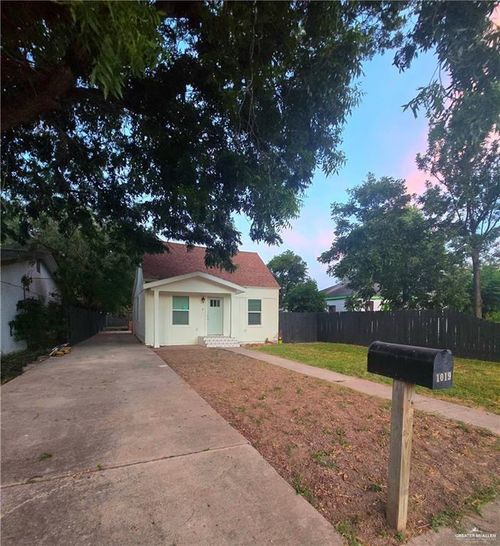 1009 S Nebraska Ave, San Juan, TX, 78589-2655 | Card Image