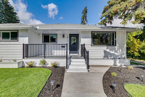 3812 3 Ave Sw, Calgary, AB, T3C0A9 | Card Image