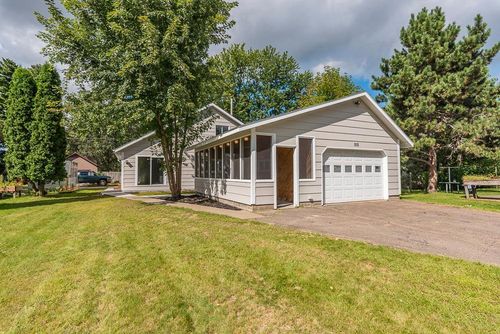 915 5th Ave Ne, Brainerd, MN, 56401-2422 | Card Image