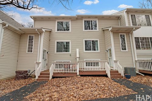 283 W Whispering Oaks Ln, Round Lake, IL, 60073-5005 | Card Image