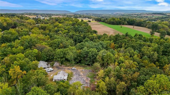 898 Browntown Rd, House other with 2 bedrooms, 1 bathrooms and null parking in Nazareth PA | Image 14
