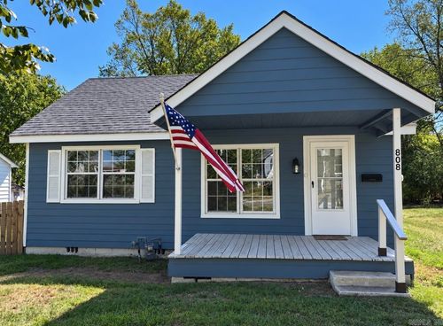 808 W Hazel St, Benton, AR, 72015-5114 | Card Image