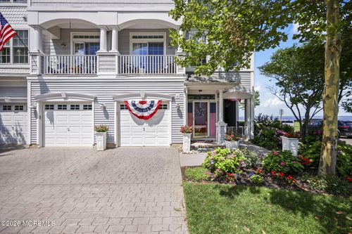 40 Skimmer Ln, Port Monmouth, NJ, 07758-1662 | Card Image