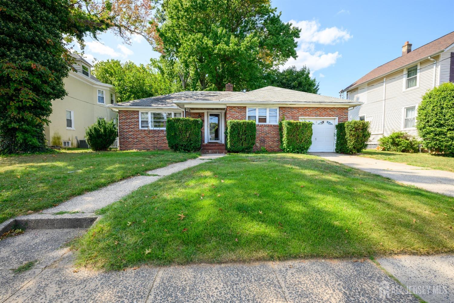 Ridgedale Ave, Woodbridge, NJ 07095