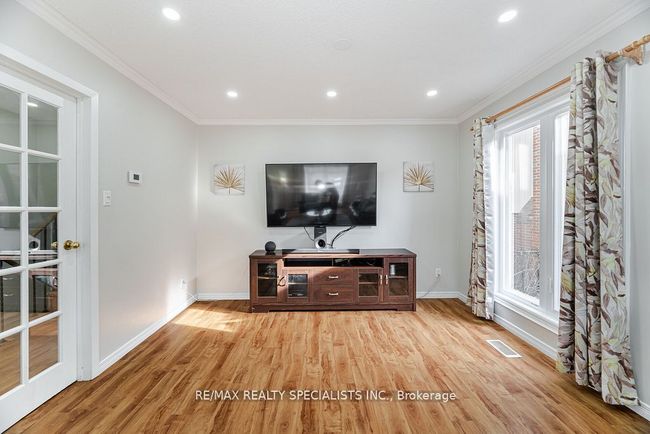 36 Blackthorn Lane, House other with 6 bedrooms, 2 bathrooms and 4 parking in Brampton ON | Image 8