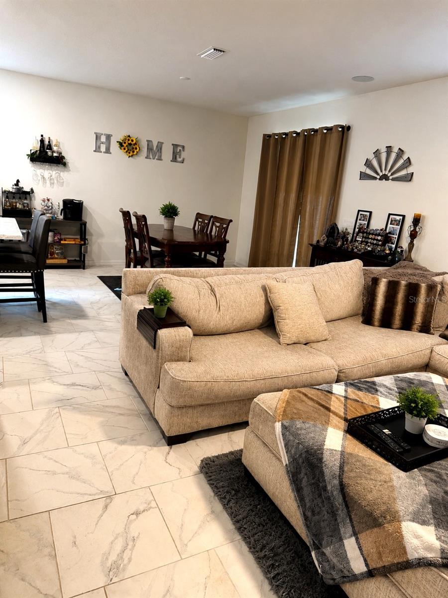Residential Lease in PALMETTO 3