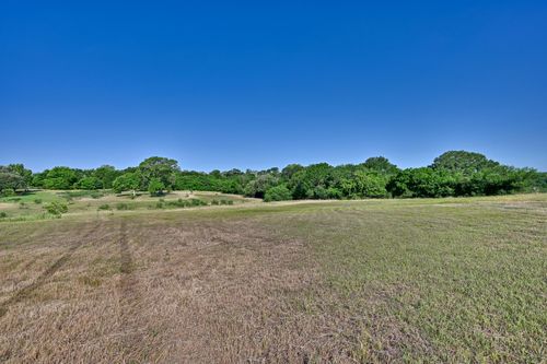2917 Twisted Oak Dr, Brenham, TX, 77833-9068 | Card Image