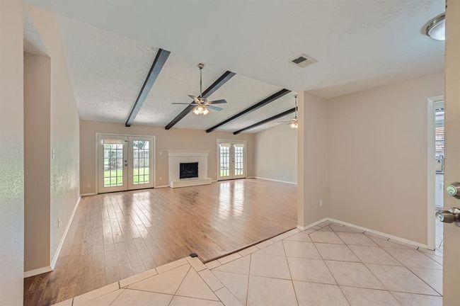 Living Room | Image 4