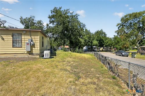 120 Collins Ave, Killeen, TX, 76541-7857 | Card Image
