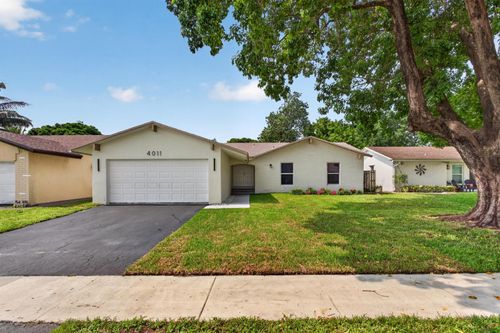 4011 Nw 93rd Avenue, Sunrise, FL, 33351 | Card Image