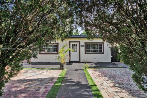 2158 Nw 100th St, Miami, FL, 33147-1381 | Card Image