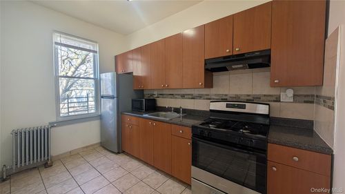 2-170 Bradford St, Brooklyn, NY, 11207-2815 | Card Image