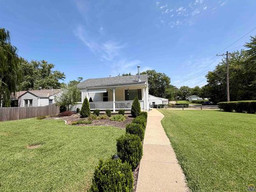2542 Se Wisconsin Ave, Topeka, KS, 66605-1650 | Card Image