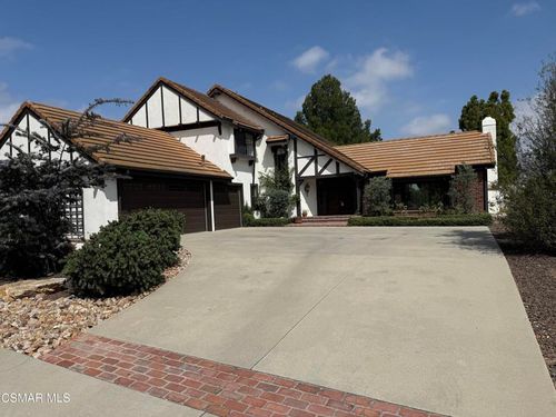 261 Scarborough St, Thousand Oaks, CA, 91361-1341 | Card Image