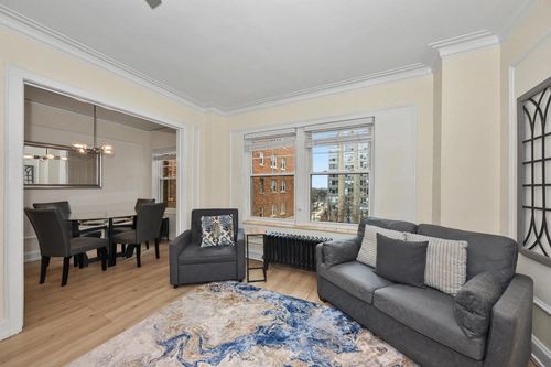 430-1028 E Juneau Avenue, Milwaukee, WI, 53202 | Card Image