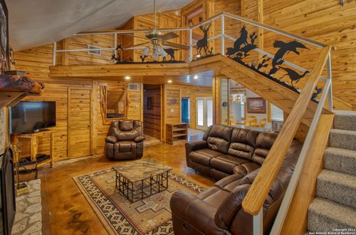 190 Bluebonnet, Concan, TX, 78838 | Card Image