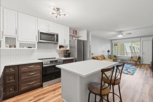 211b-210 Pelham Rd, Fort Walton Beach, FL, 32547-3688 | Card Image