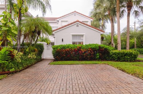 1115 Cherrypalm Ln, Hollywood, FL, 33019-4886 | Card Image