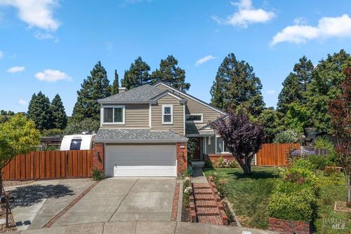 645 Snapdragon Pl, Benicia, CA, 94510-3830 | Card Image