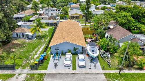 237-235 Sw 12th St, Dania Beach, FL, 33004-4228 | Card Image