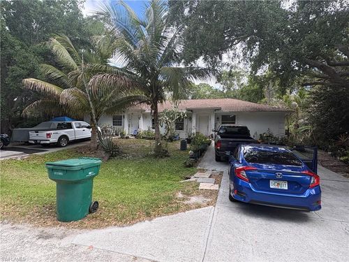3123 Pine Tree Dr, NAPLES, FL, 34112-7322 | Card Image