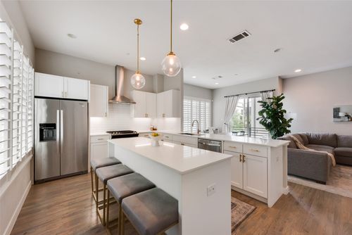 unit-10-2107 Bennett Ave, Dallas, TX, 75206-8581 | Card Image