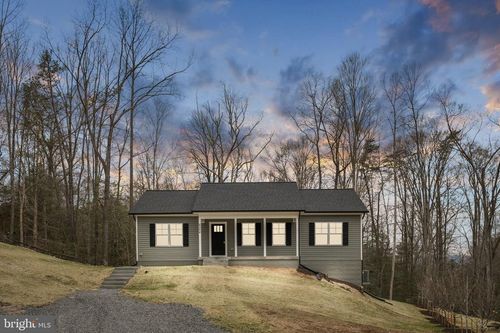 8354 Coolidge Cir, KING GEORGE, VA, 22485-2107 | Card Image