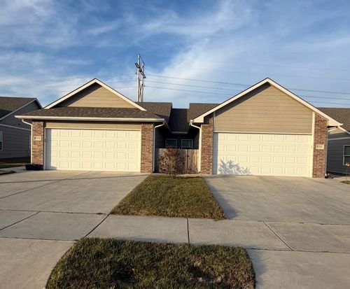 12126-12124-12126 W 33rd St N, Wichita, KS, 67205-7818 | Card Image