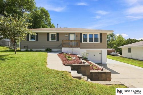 8607 Fowler Avenue, Omaha, NE, 68134 | Card Image
