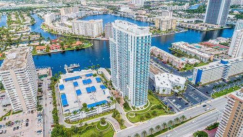 312-1945 S Ocean Dr, Hallandale Beach, FL, 33009-6061 | Card Image
