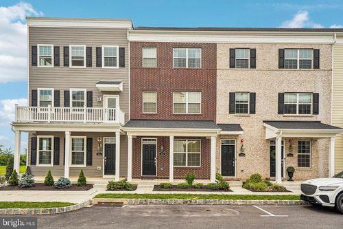 98 King St, BENSALEM, PA, 19020-1258 | Card Image