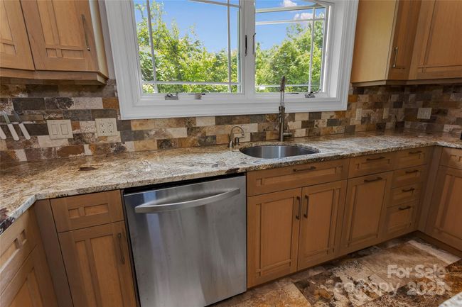 9 Gazebo Trl, Condo with 3 bedrooms, 2 bathrooms and null parking in Clyde NC | Image 12