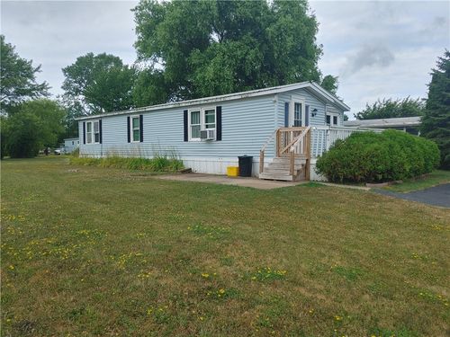 352 Sandybrook Dr, Hamlin, NY, 14464-9126 | Card Image