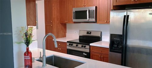 apt-706-36 Nw 6th Ave, Miami, FL, 33128-1564 | Card Image