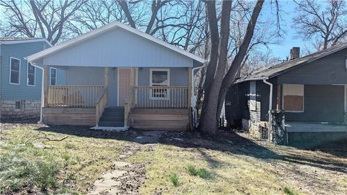 3403 E 62nd St, Kansas City, MO, 64130-4435 | Card Image