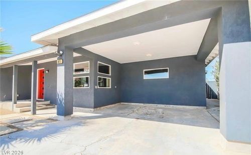 811 E Oakey Blvd, Las Vegas, NV, 89104-2867 | Card Image