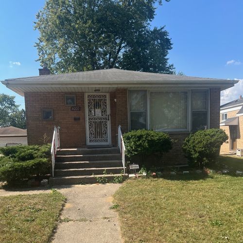 14222 Woodlawn Ave, Dolton, IL, 60419-1316 | Card Image