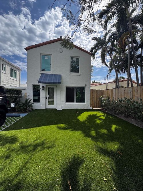 apt-6-2855 Royal Palm Ave, Miami Beach, FL, 33140-4377 | Card Image